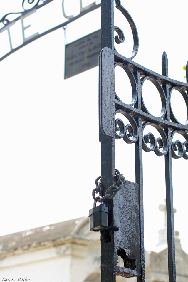 Cemetary gate